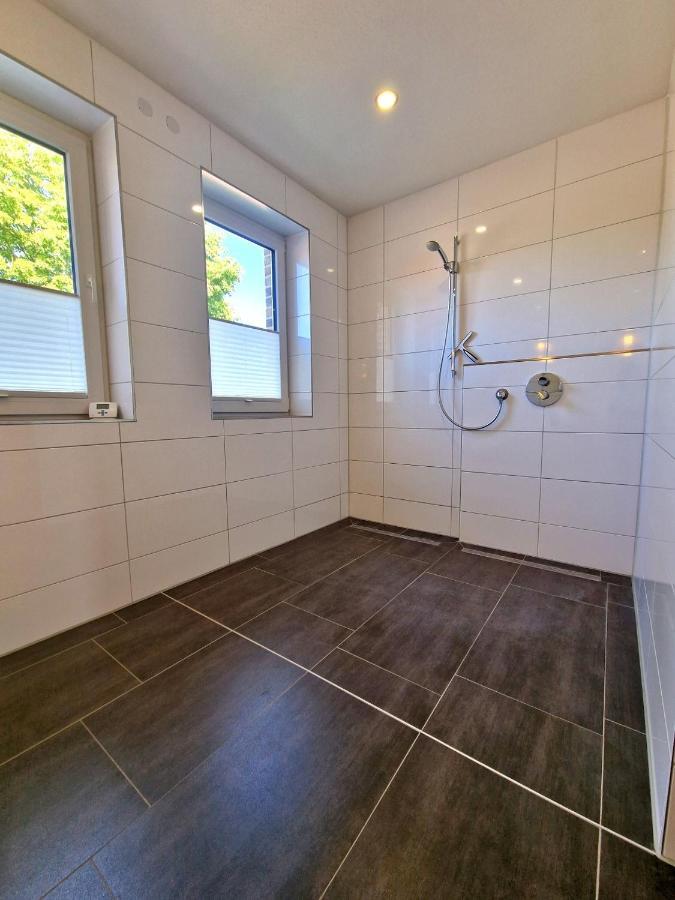 Exklusive Ferienwohnung In Lingen Holthausen 2Zim, 2Badez,Kueche,Balkon,Waschmaschine Exterior foto